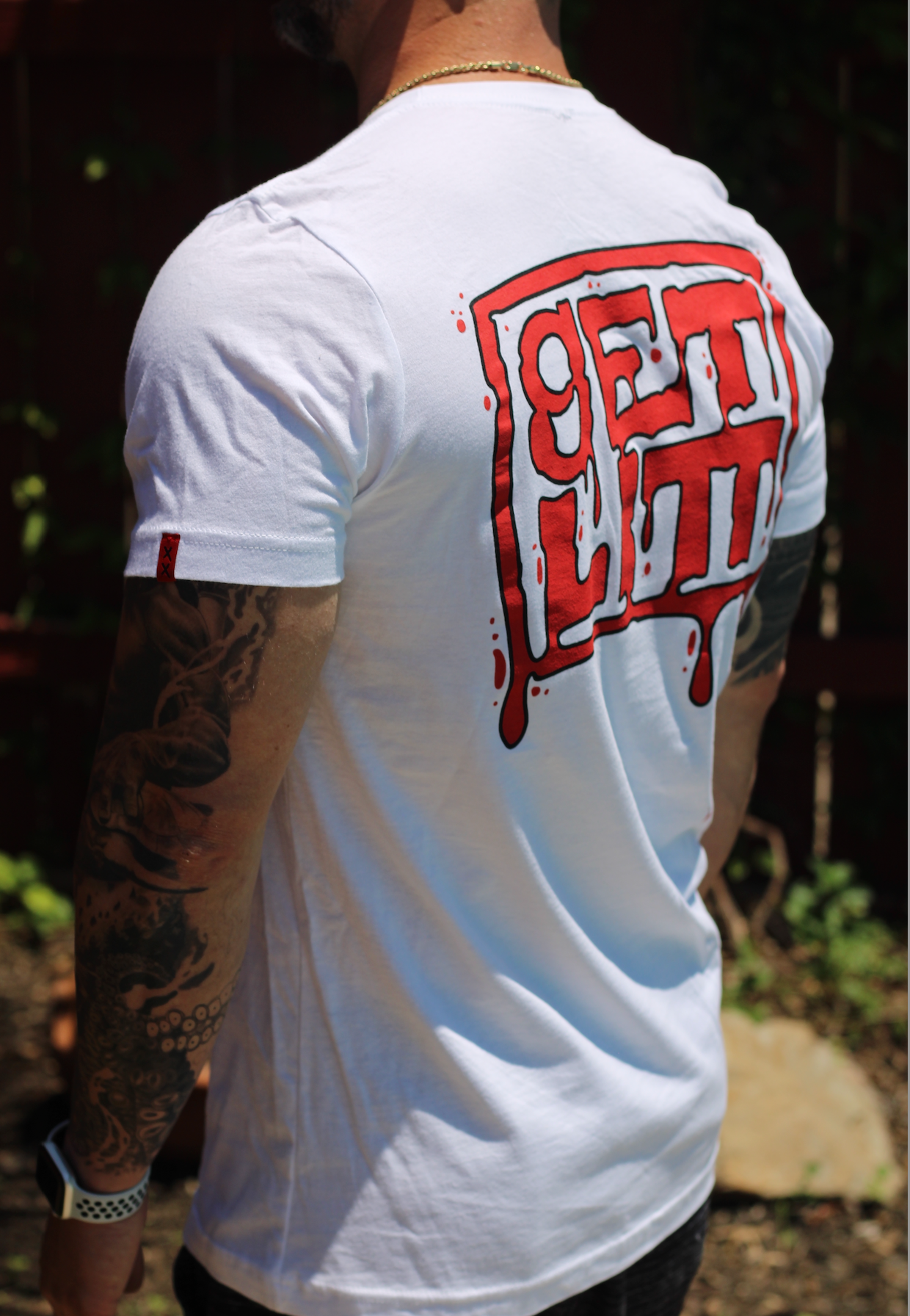 Short Sleeve Speaker Box