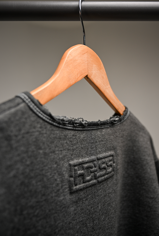 SHRTSLV - Dark heather grey w/ sky blue